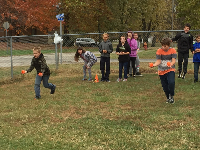 Pumpkin relay race 